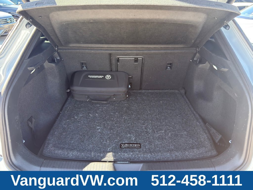 Used 2022 Volkswagen ID.4 Pro S w/ Gradient Package RWD image 11