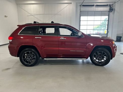 Used 2014 Jeep Grand Cherokee Overland AWD/4WD image 4