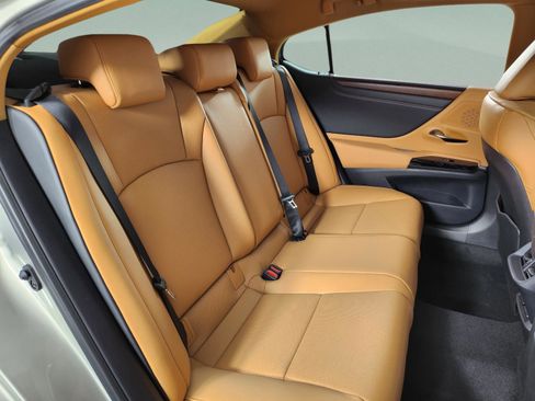 New 2025 Lexus ES 350 w/ Premium Package image 24