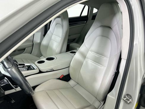 Used 2018 Porsche Panamera 4 Executive image 13