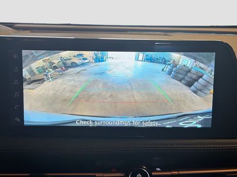 Used 2024 Nissan Ariya AWD image 23