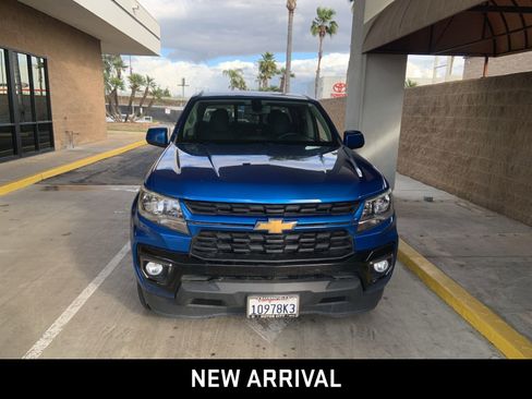 Used 2022 Chevrolet Colorado LT w/ LT Convenience Package image 2
