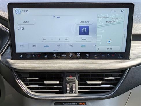 Certified 2025 Ford Expedition Platinum w/ Platinum Ultimate Package image 17