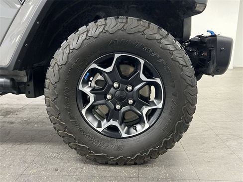 Used 2023 Jeep Wrangler Unlimited Rubicon 4xe w/ Steel Bumper Group image 33