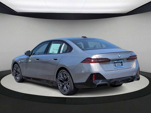 New 2026 BMW i5 eDrive40 w/ M Sport Package image 6