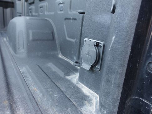 Used 2024 Chevrolet Silverado 1500 RST image 29