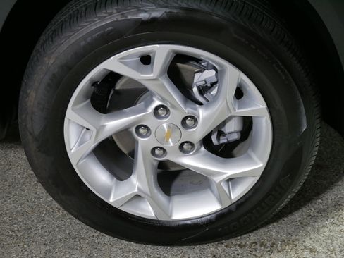 Used 2025 Chevrolet Trax LS w/ LS Convenience Package FWD image 15