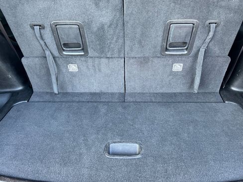 Used 2023 Jeep Grand Cherokee L Laredo image 13