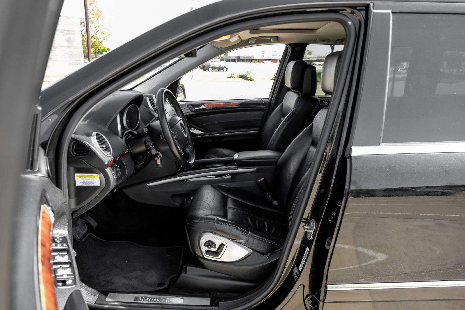 Used 2008 Mercedes-Benz GL 550 4MATIC image 4