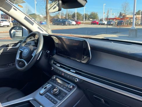 Used 2024 Hyundai Palisade SEL image 13