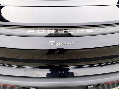 Used 2025 Porsche Taycan image 37