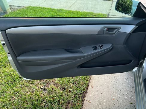 Used 2004 Toyota Solara SE Sport FWD image 5
