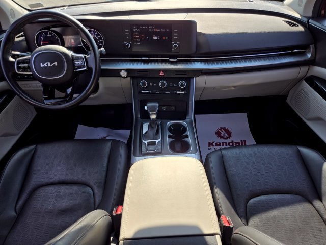 Used 2024 Kia Carnival LX FWD image 14