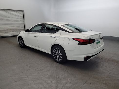 Used 2025 Nissan Altima 2.5 SV FWD image 5