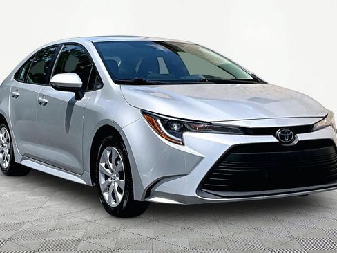 Certified 2024 Toyota Corolla LE FWD image 3