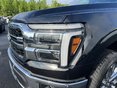 New 2025 Ford F150 Lariat w/ Equipment Group 502A High image 10