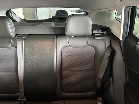Used 2025 Chevrolet Trax LT w/ Driver Confidence Package FWD image 14