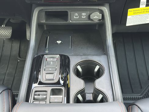 Certified 2025 Honda Pilot TrailSport image 5