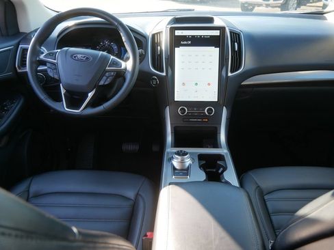 Certified 2024 Ford Edge SEL AWD/4WD image 18