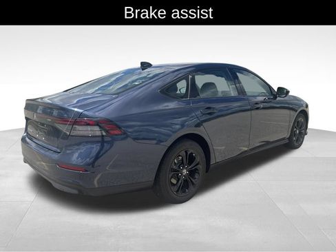 Used 2025 Honda Accord SE image 7