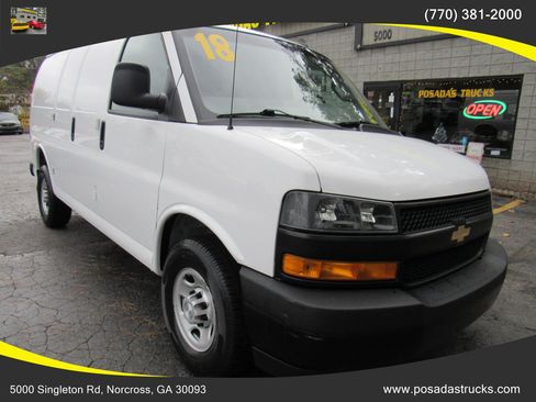 Used 2018 Chevrolet Express 2500 image 1