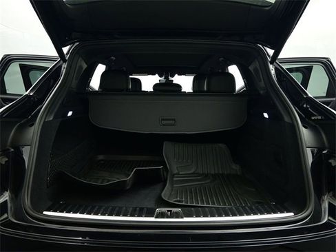 Used 2020 Porsche Cayenne S image 46