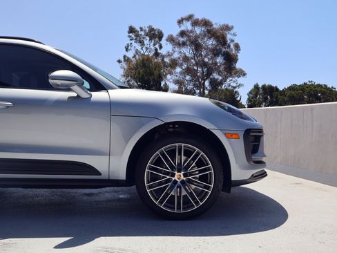 New 2026 Porsche Macan AWD/4WD image 11