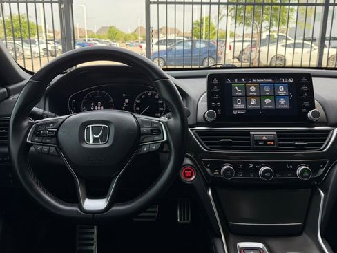 Used 2022 Honda Accord Sport image 4