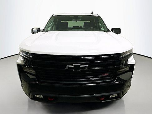 Used 2022 Chevrolet Silverado 1500 LT Trail Boss w/ Bed Protection Package AWD/4WD image 2