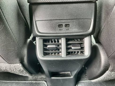 Used 2026 Chevrolet Equinox LT AWD/4WD image 23
