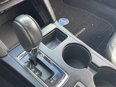 Used 2019 Subaru Outback 2.5i Limited w/ Protection Package #1 image 4