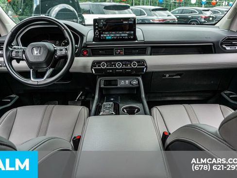 Used 2025 Honda Pilot EX-L image 28