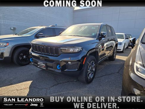 Certified 2022 Jeep Grand Cherokee Trailhawk AWD/4WD image 1