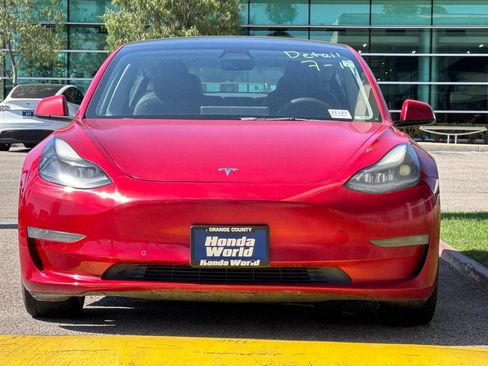 Used 2022 Tesla Model 3 Long Range AWD/4WD image 3