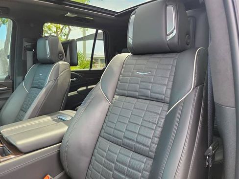 Certified 2023 Cadillac Escalade Sport Platinum AWD/4WD image 20