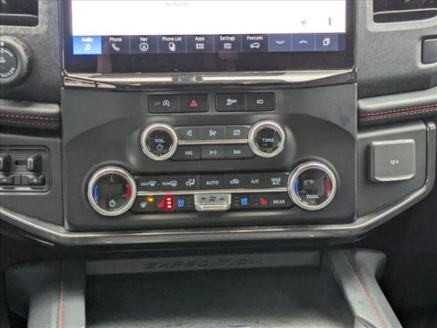 Used 2023 Ford Expedition Limited image 19