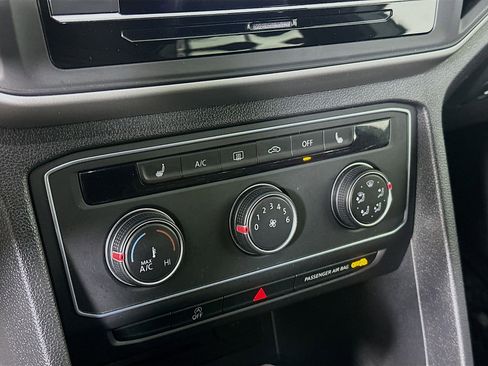 Used 2023 Volkswagen Atlas Cross Sport SE image 23