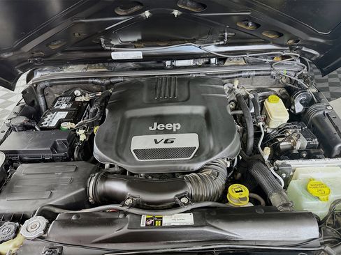 Used 2016 Jeep Wrangler Unlimited Sport w/ Quick Order Package 24S AWD/4WD image 30
