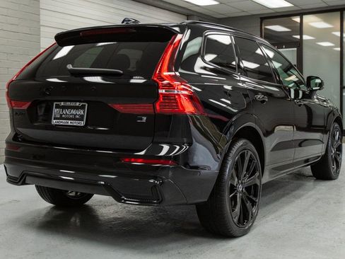 Used 2024 Volvo XC60 T8 Ultimate w/ Climate Package image 35