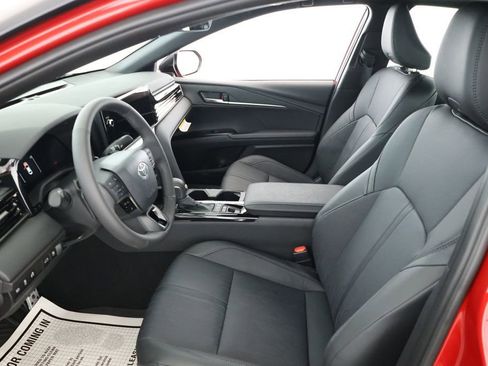 Used 2025 Toyota Camry XSE image 18