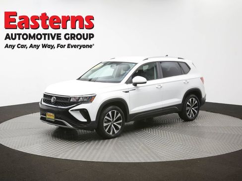 Used 2022 Volkswagen Taos SE AWD/4WD image 55