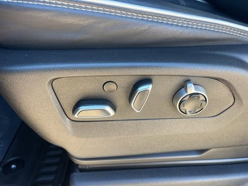 Used 2025 GMC Sierra 2500 AT4X w/ Snow Plow Prep/Camper Package image 18