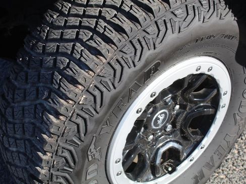 Used 2023 Ford Bronco Badlands w/ Sasquatch Package image 12