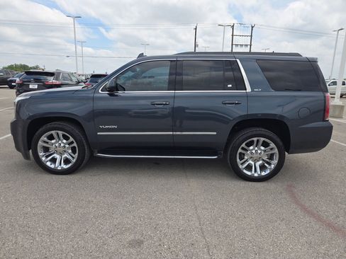 Certified 2020 GMC Yukon SLT w/ Premium Edition RWD image 7