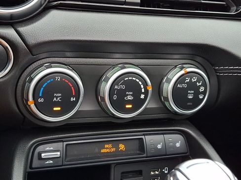 Used 2023 MAZDA MX-5 Miata Grand Touring RWD image 15