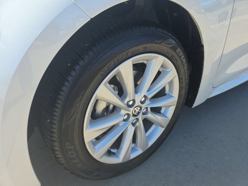 Used 2026 Toyota Corolla SE FWD image 12