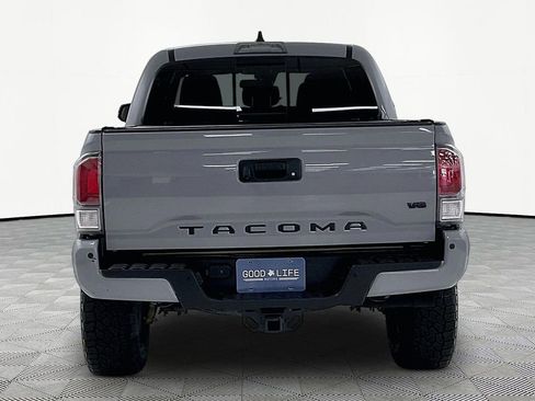 Used 2021 Toyota Tacoma TRD Off-Road w/ Technology Package image 5