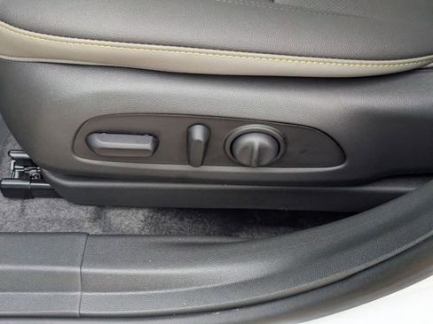 New 2026 Chevrolet Trax ACTIV w/ Sunroof Package image 11