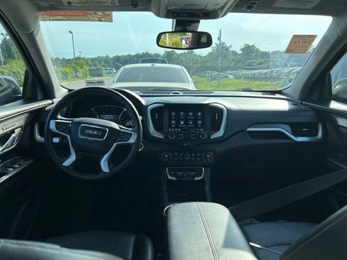 Used 2024 GMC Terrain SLT FWD image 5