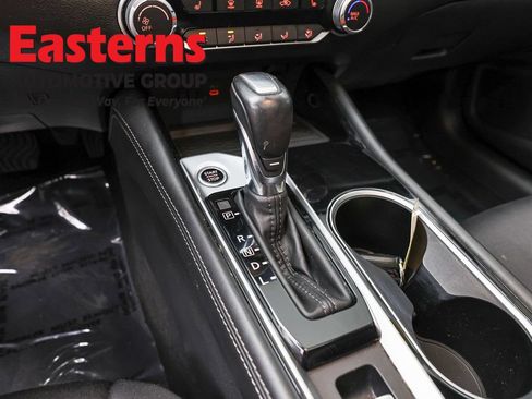 Used 2023 Nissan Altima 2.5 SV w/ SV Premium Package FWD image 13